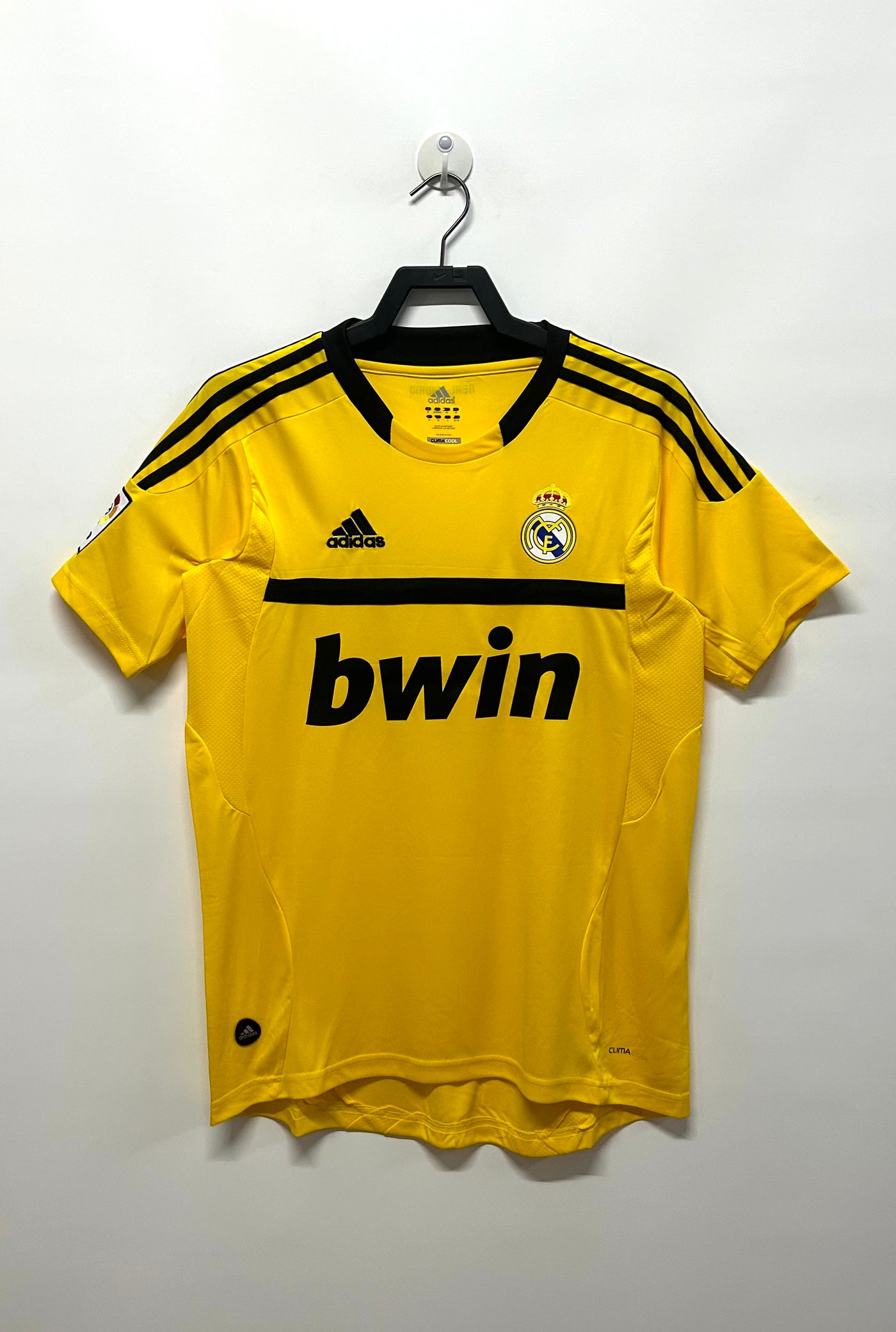 Real Madrid 11/12 Goalkeeper Home Retro Shirt (+Patches)