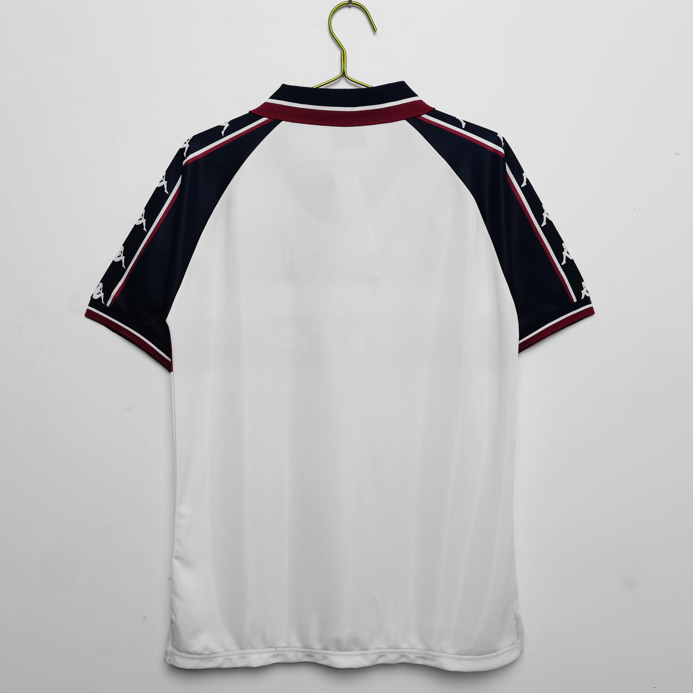 Manchester City 1997/98 Away Retro Shirt