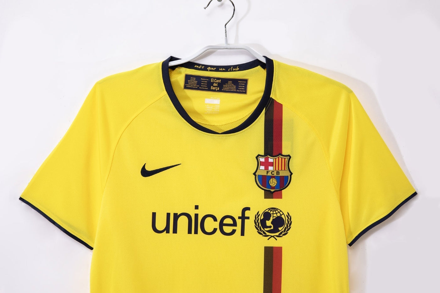 Barcelona 2008/09 Away Retro Shirt