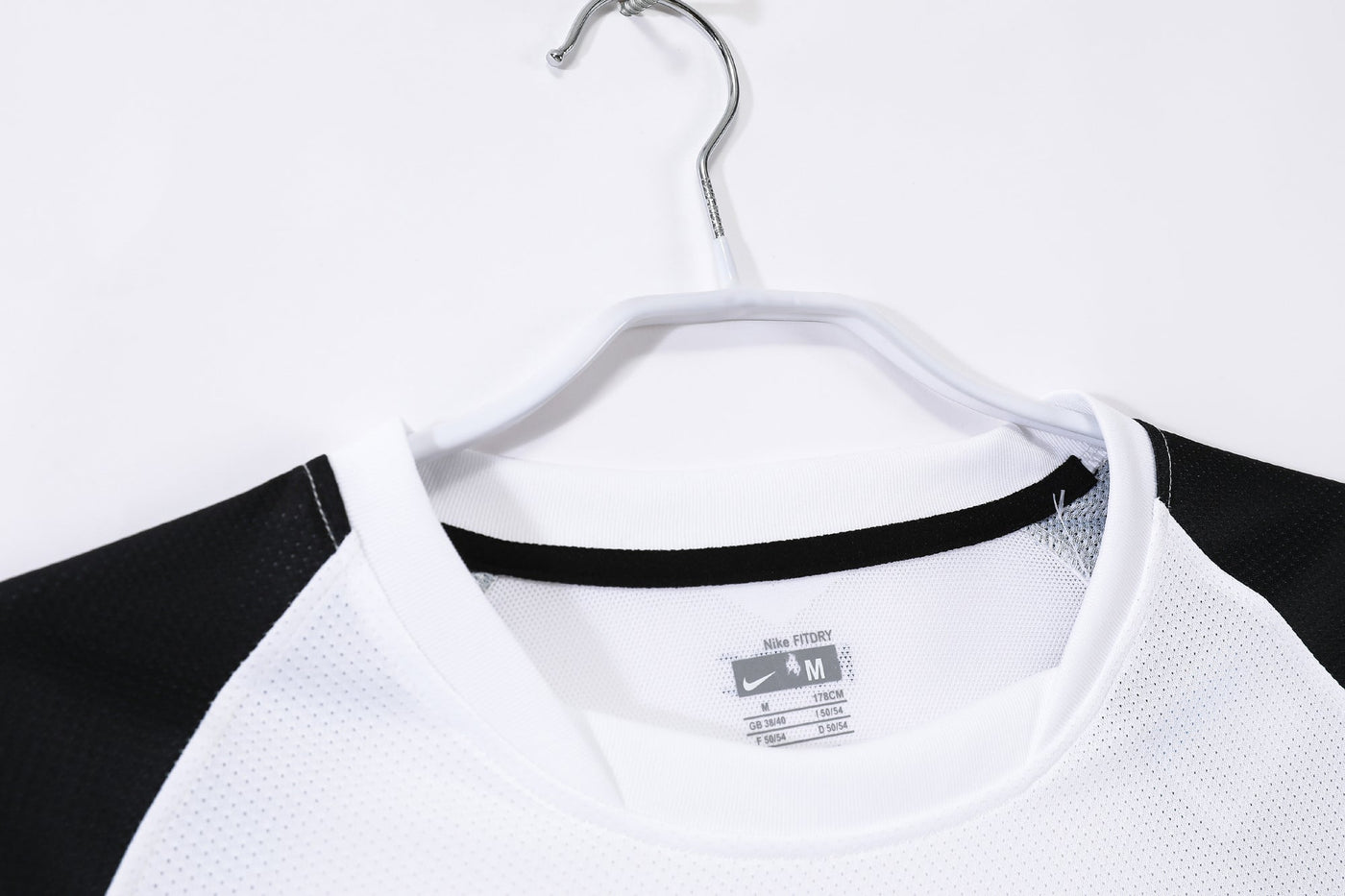 Manchester United 10/11 Away Retro Shirt