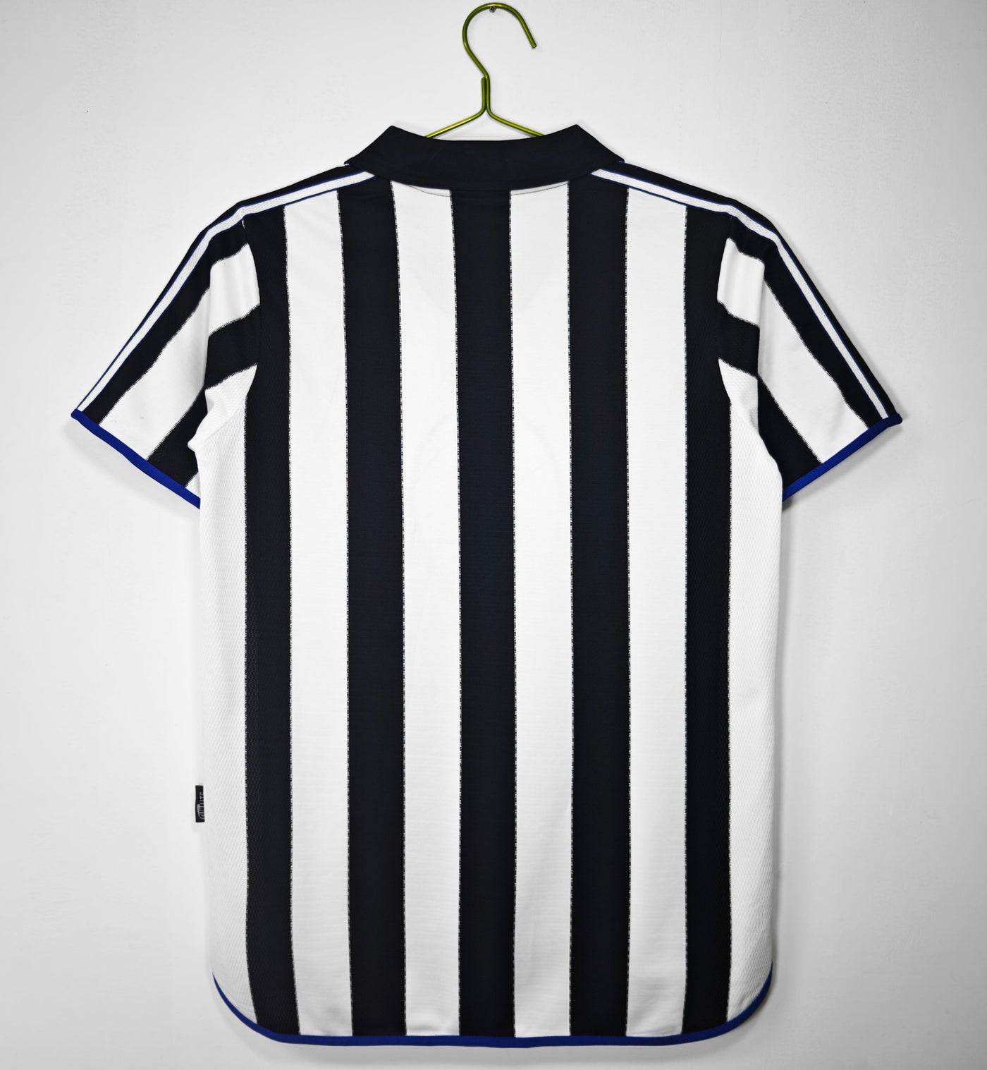 Newcastle 99/00 Home Retro Shirt