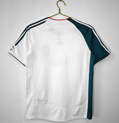 Liverpool 2006/08 Away Retro Shirt
