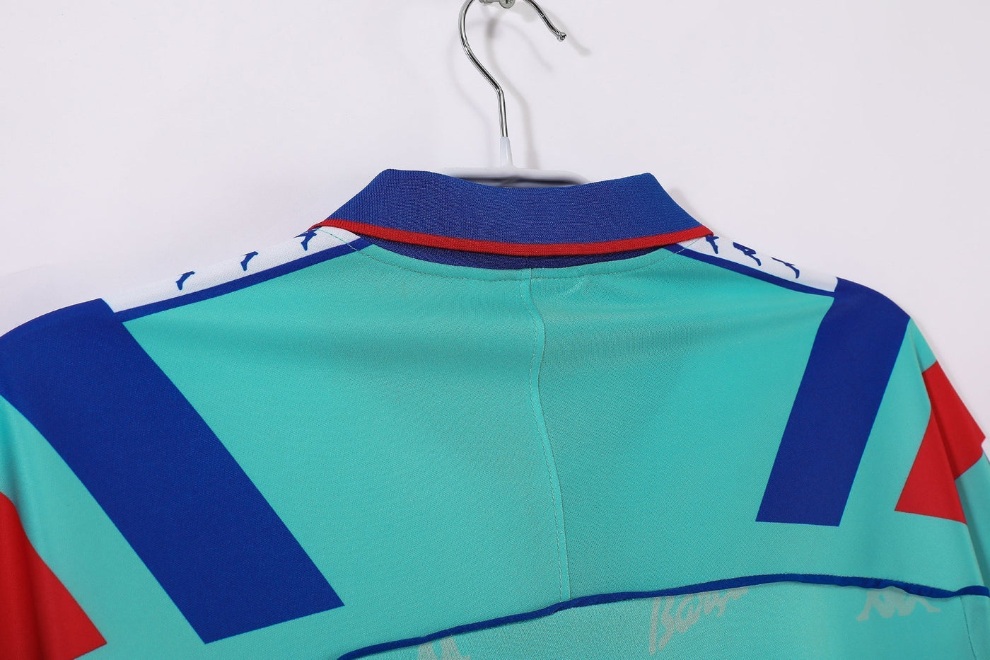 Barcelona 1992/95 Away Retro Shirt