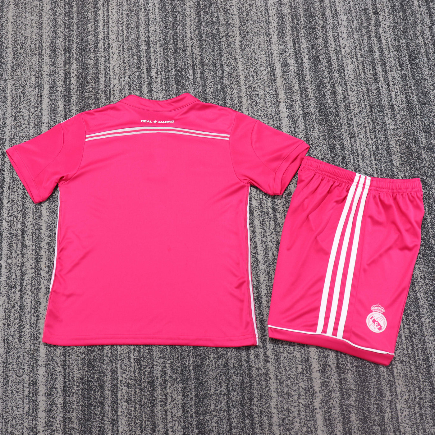 Real Madrid 14/15 Children's Away Retro Set