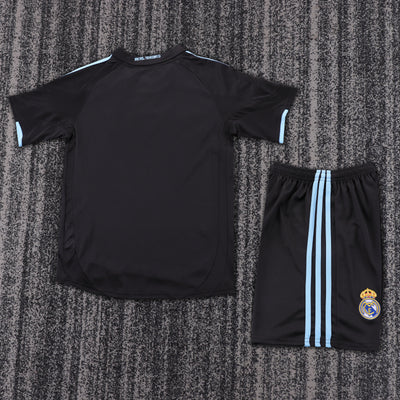 Real Madrid 09/10 Children's Away Retro Set