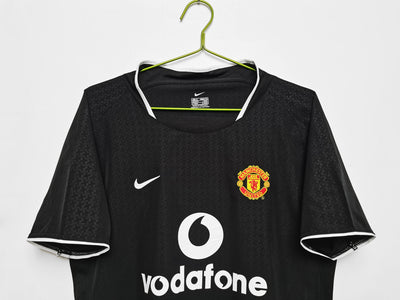 Manchester United 2003/04 Away Retro Shirt