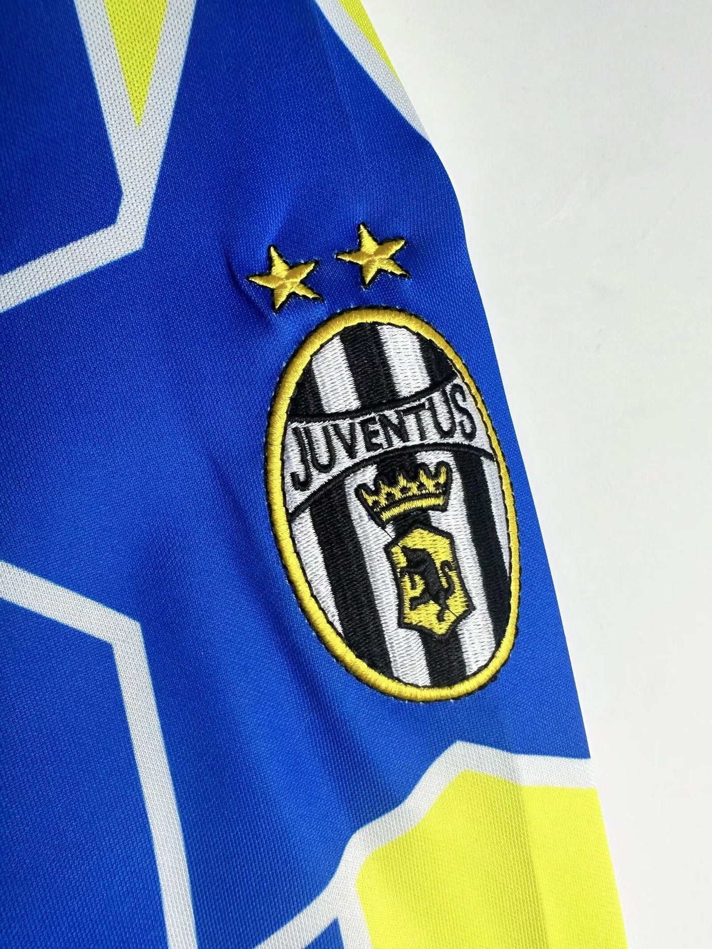 Juventus 97/99 Away Retro Shirt - Long Sleeve