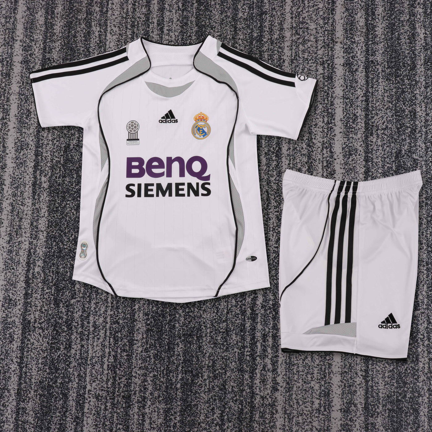 Real Madrid 06/07 Children's Home Retro Set