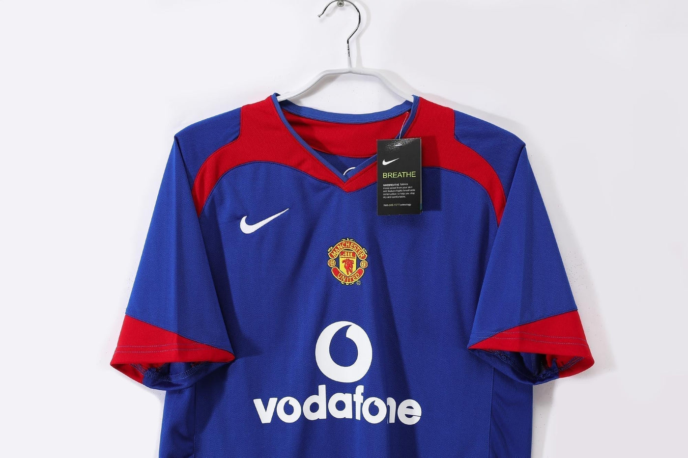 Manchester United 05/06 Away Retro Shirt