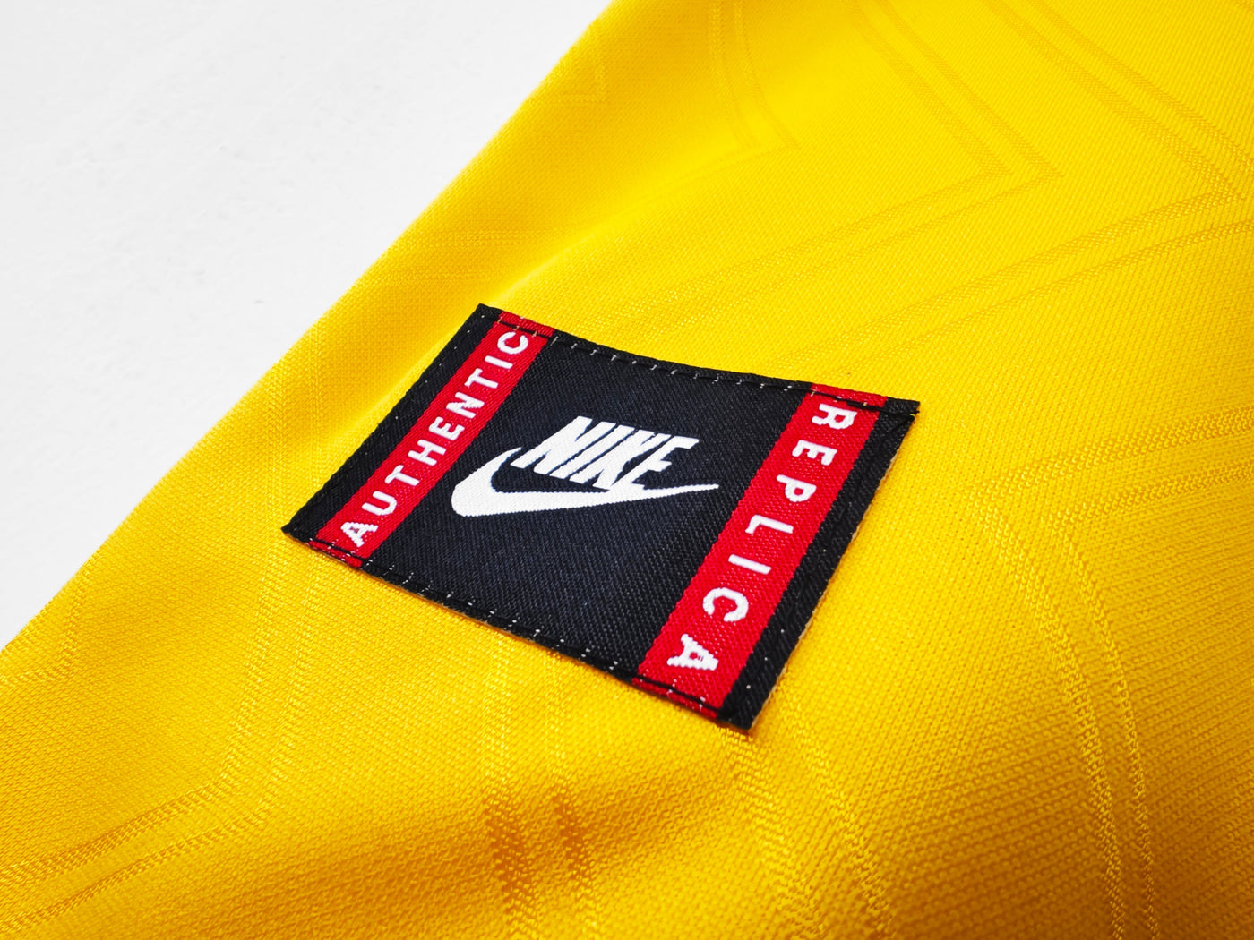 Arsenal 1996/97 Away Retro Shirt