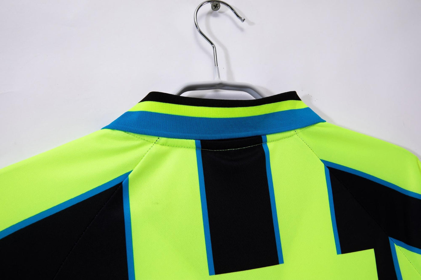 Manchester City 1998/99 Away Retro Shirt