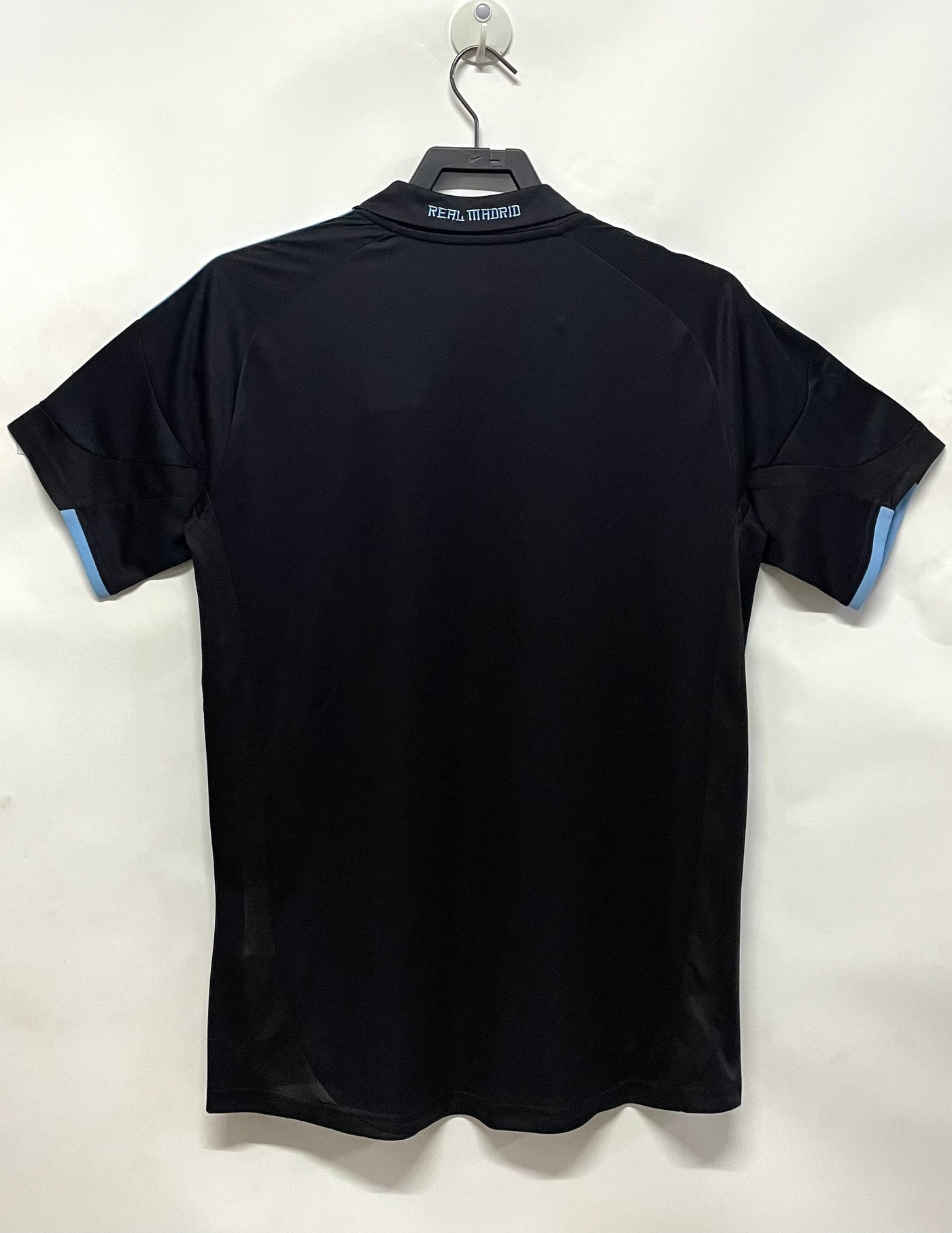 Real Madrid 09/10 Away Retro Shirt