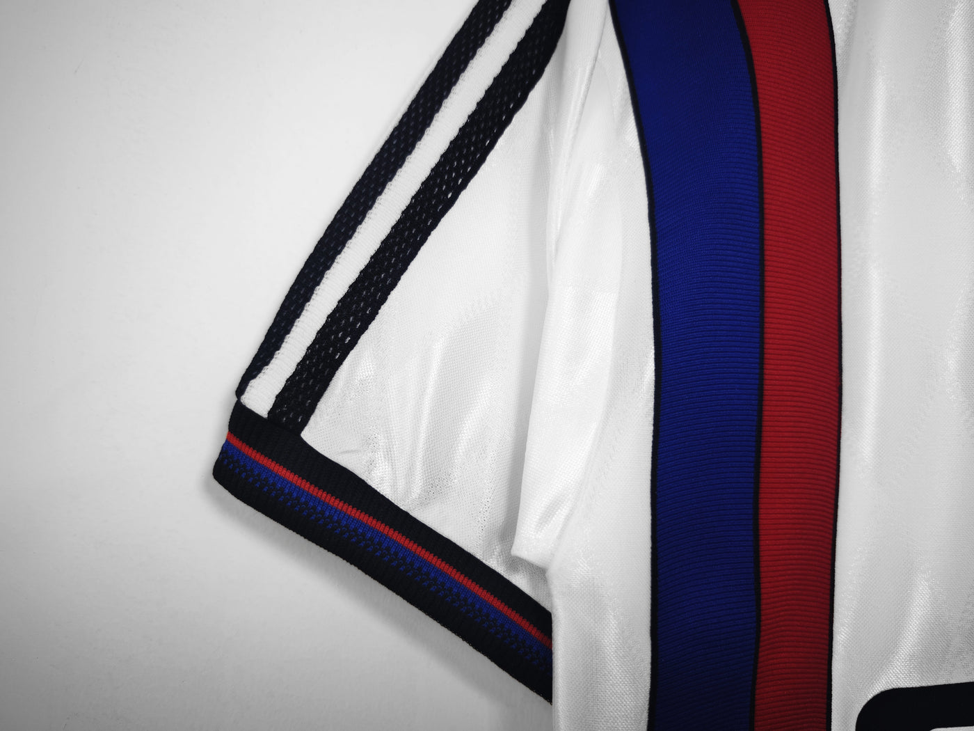 Bayern Munich 1996/98 Away Retro Shirt