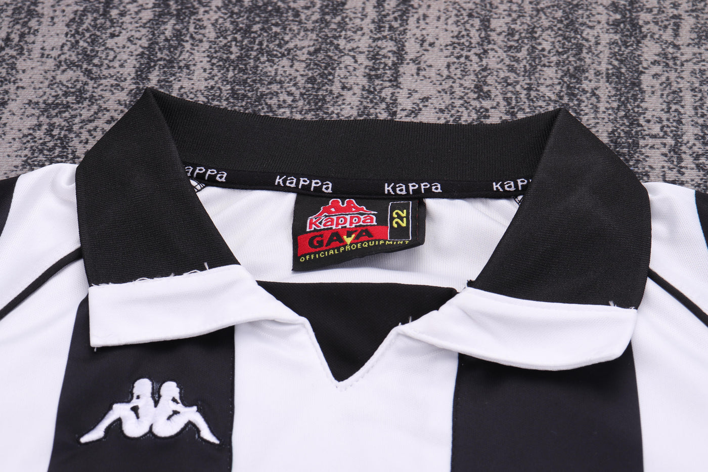 Juventus 97/98 Children's Home Retro Set