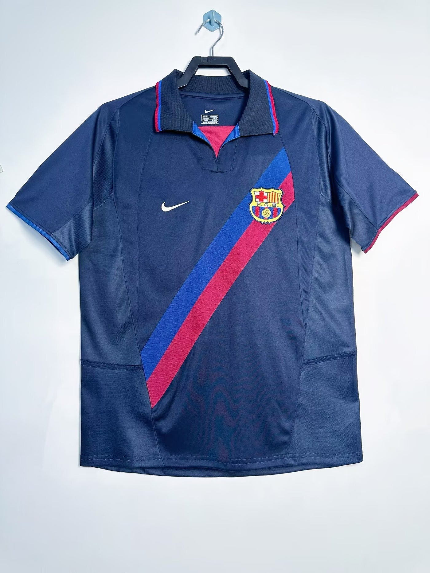 Barcelona 02/03 Away Retro Shirt