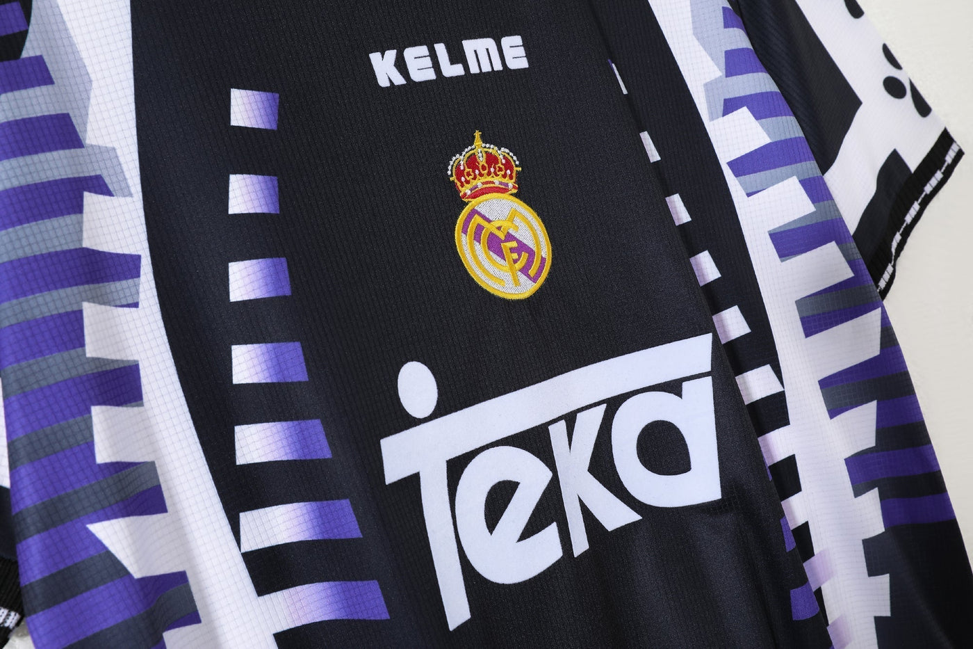 Real Madrid 97/98 Third Retro Shirt