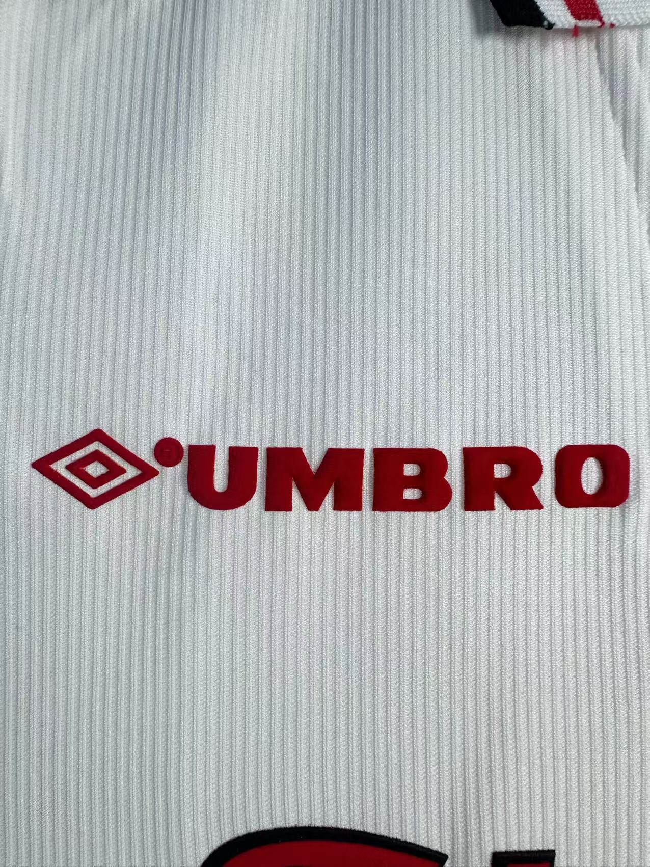 Manchester United 1998 Away Retro Shirt - Long Sleeve