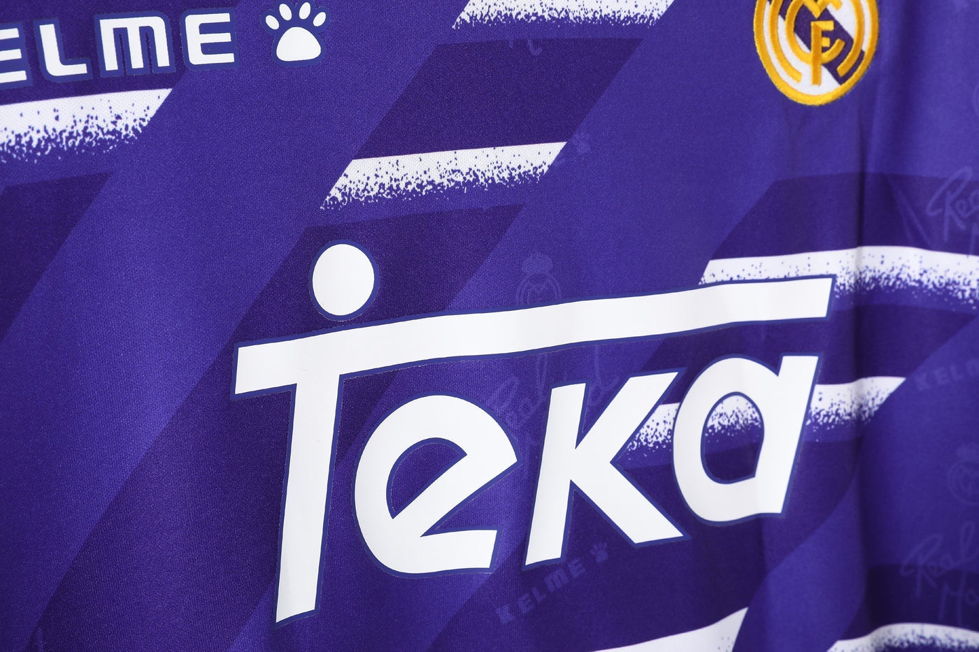 Real Madrid 94/96 Away Retro Shirt