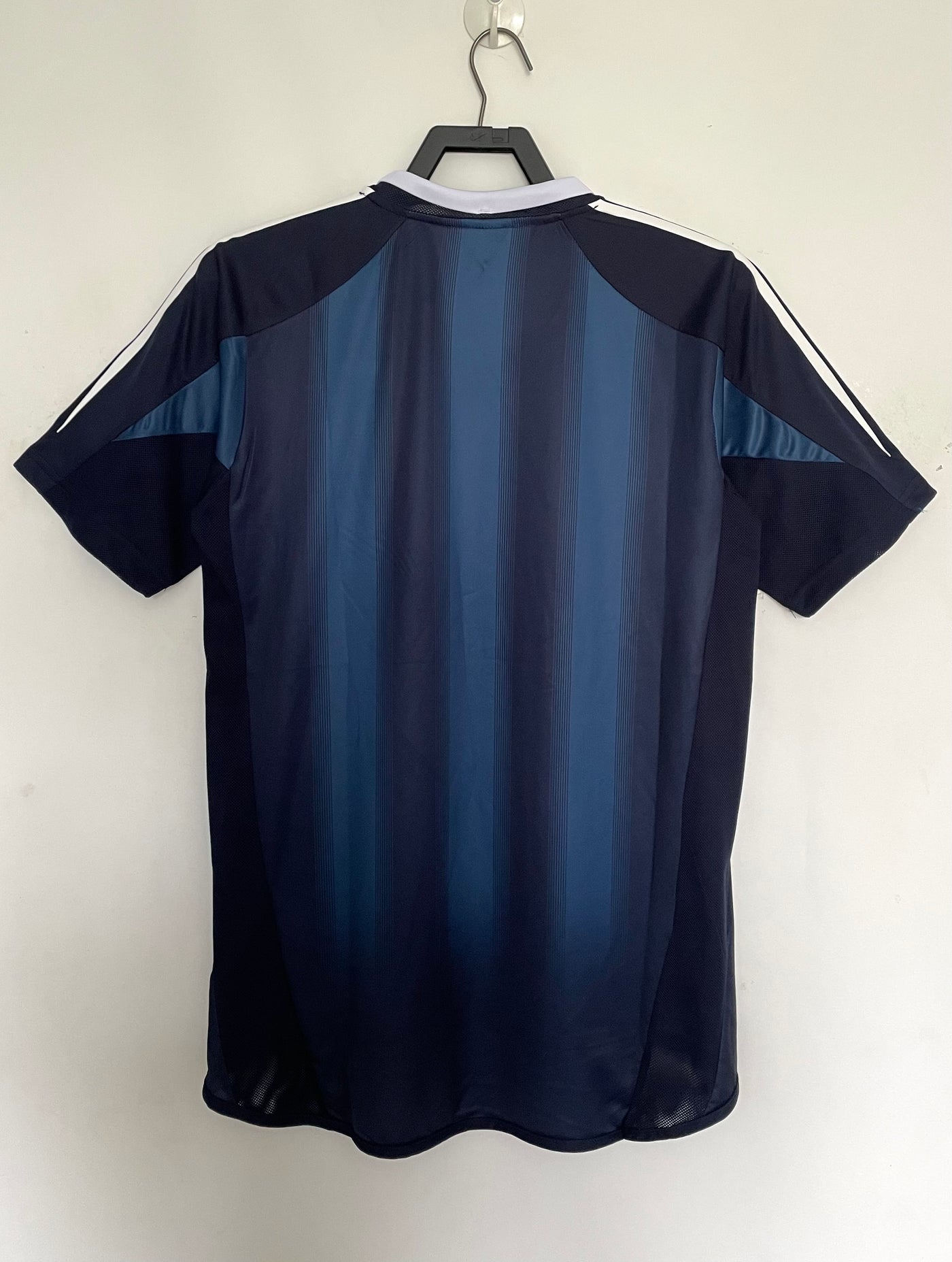 Newcastle 04/05 Away Retro Shirt