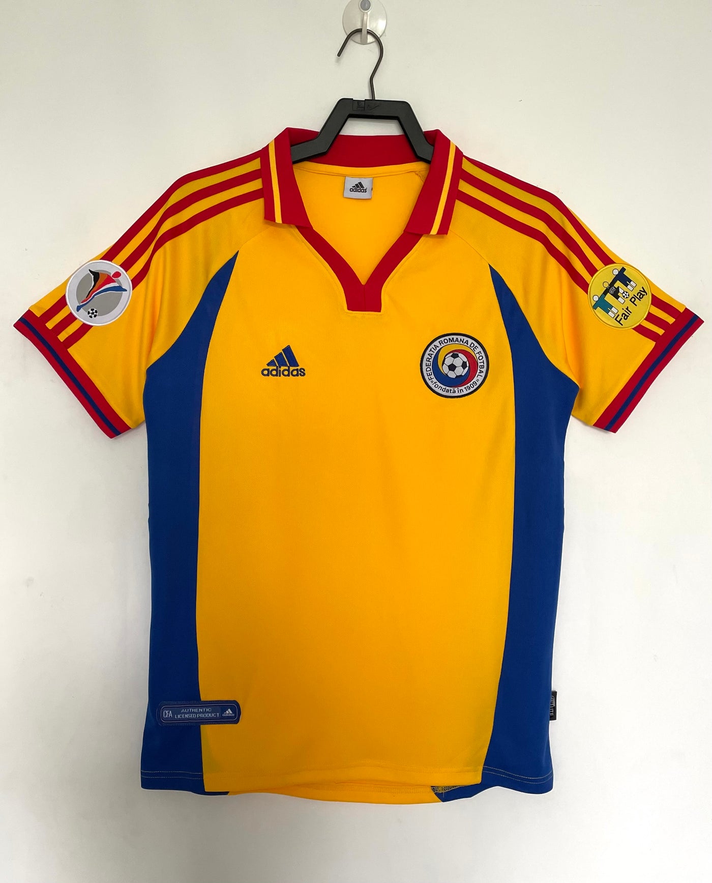 Romania 2000 Home Retro Shirt (+Patches)