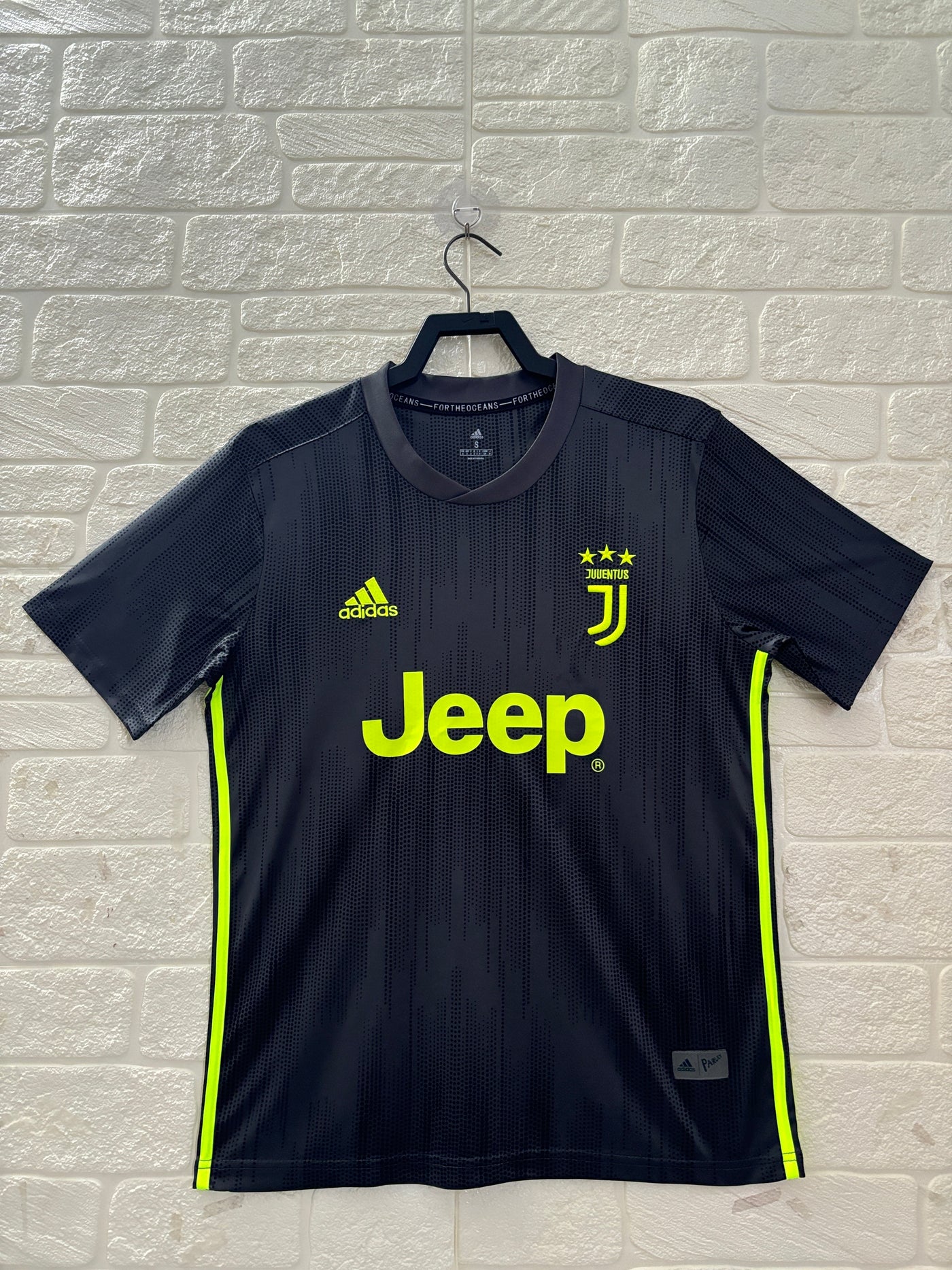 Juventus 18/19 Third Retro Shirt