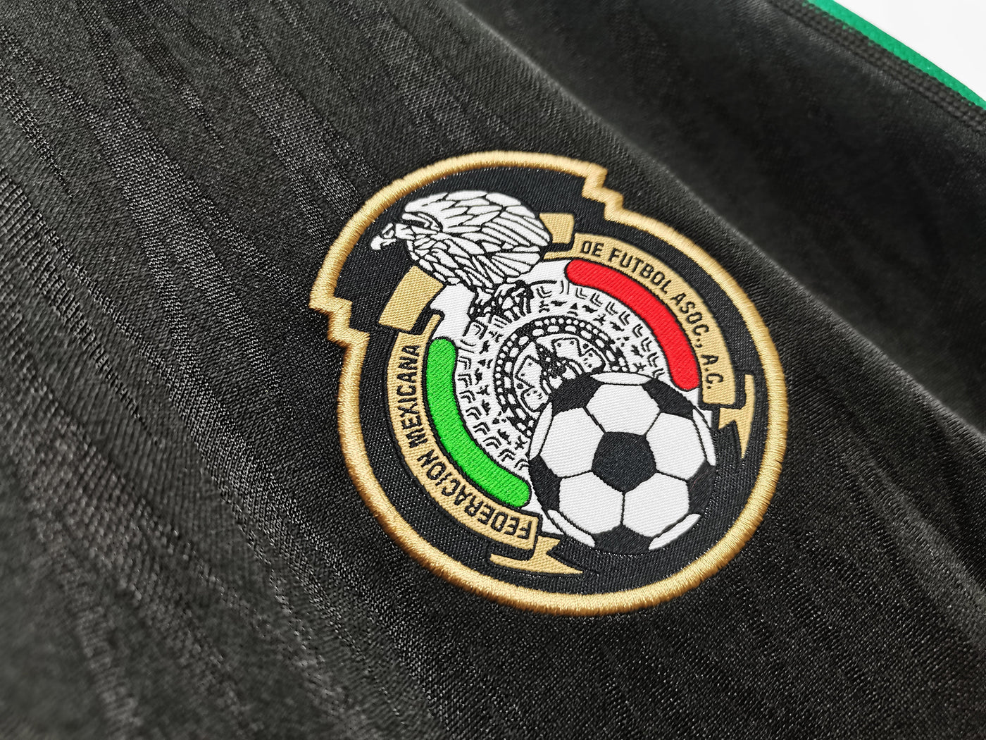 Mexico 2010 Away Retro Shirt