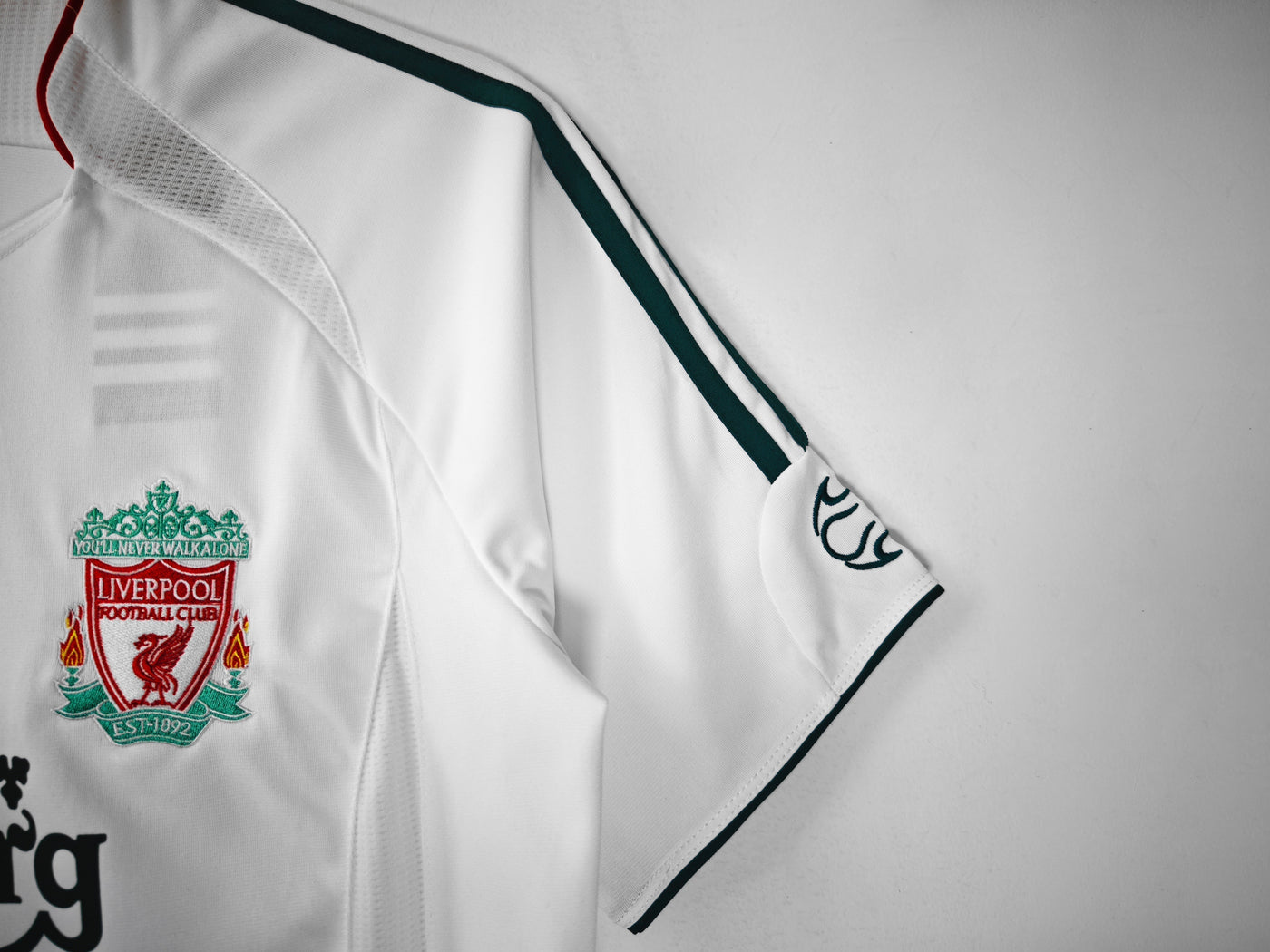 Liverpool 2006/08 Away Retro Shirt