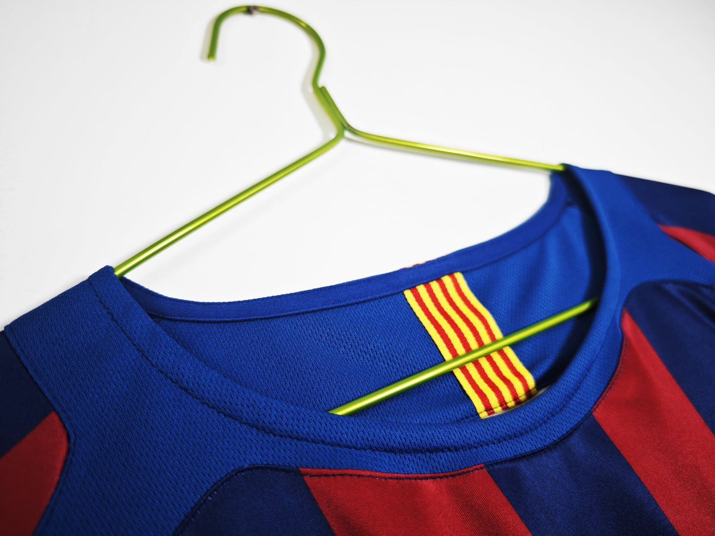 Barcelona 2005/06 Home Retro Shirt