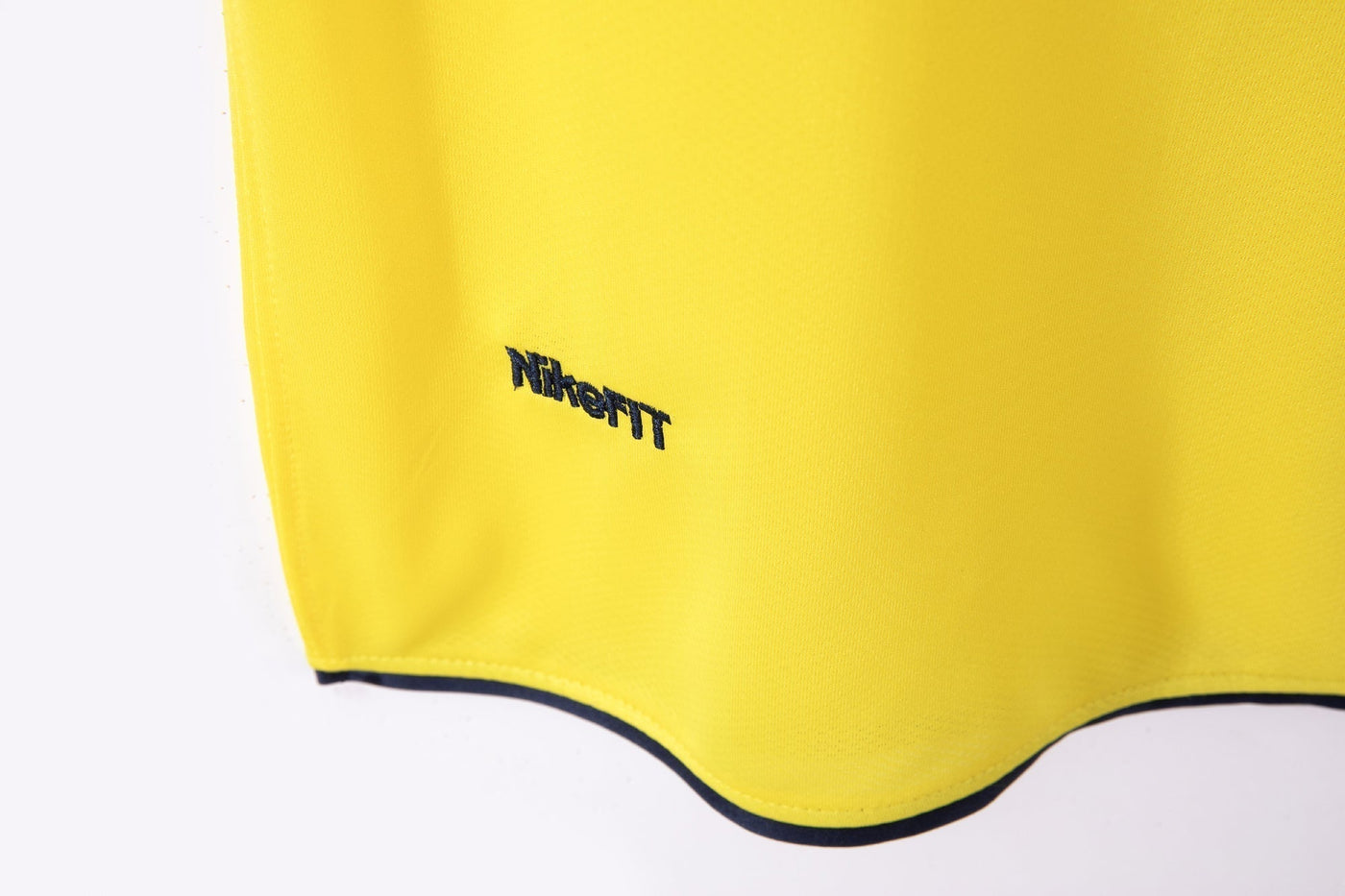 Barcelona 2008/09 Away Retro Shirt