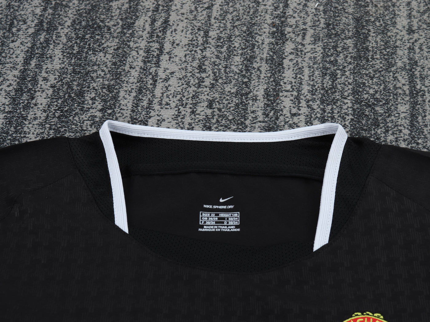 Manchester United 03/04 Children's Away Retro Set