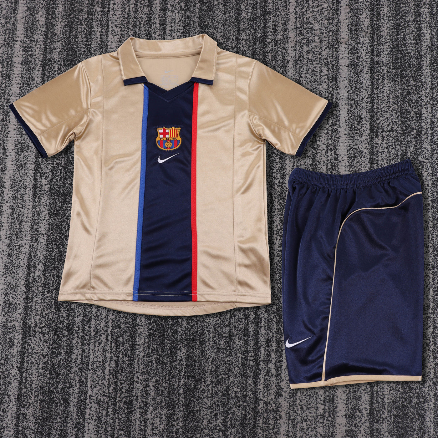 Barcelona 01/02 Children's Away Retro Set