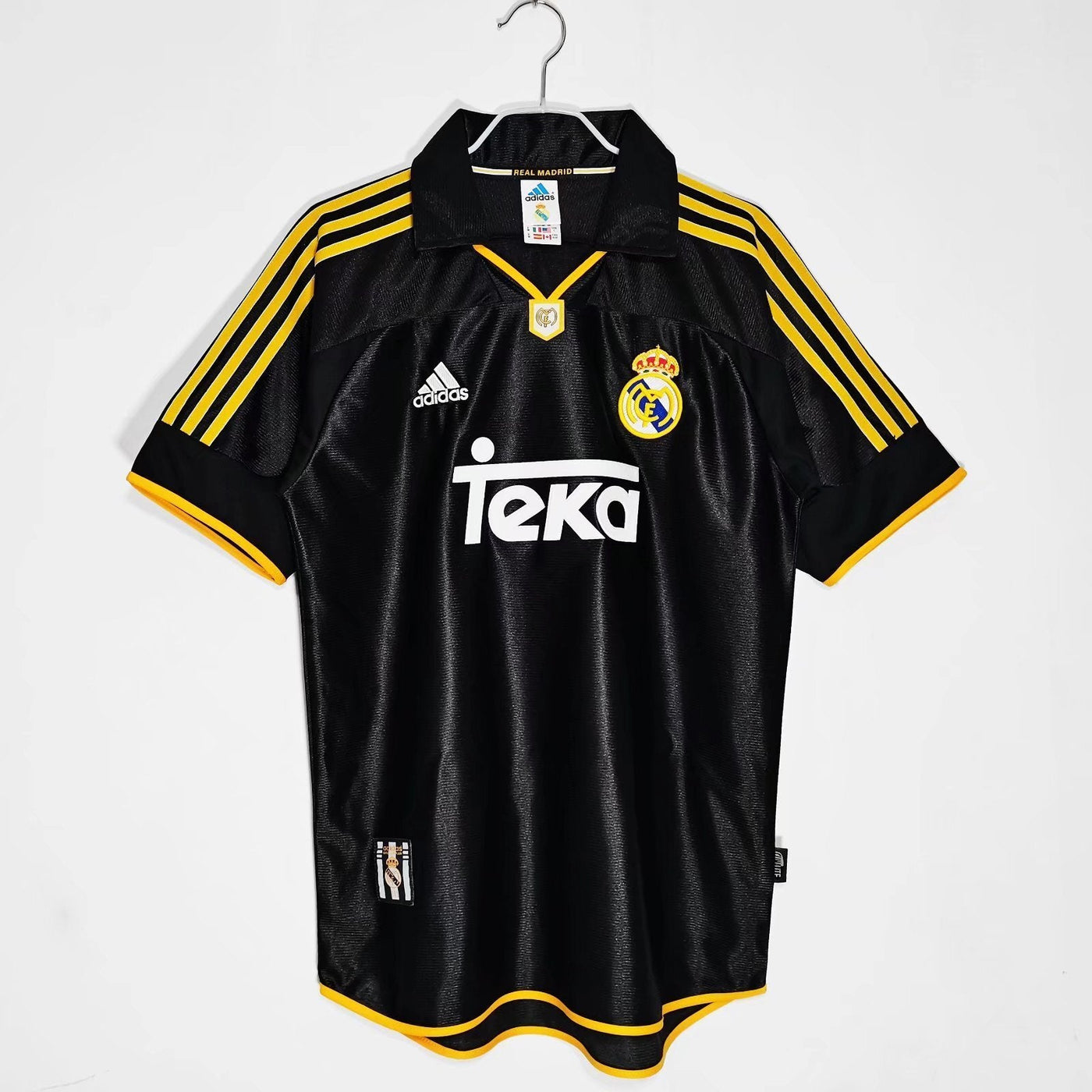 Real Madrid 99/01 Away Retro Shirt