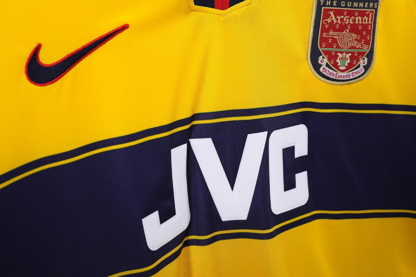 Arsenal 1997/99 Away Retro Shirt