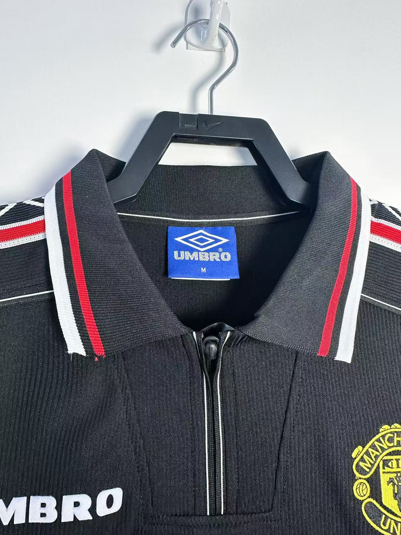 Manchester United 1998 Goalkepper Retro Shirt - Long Sleeve