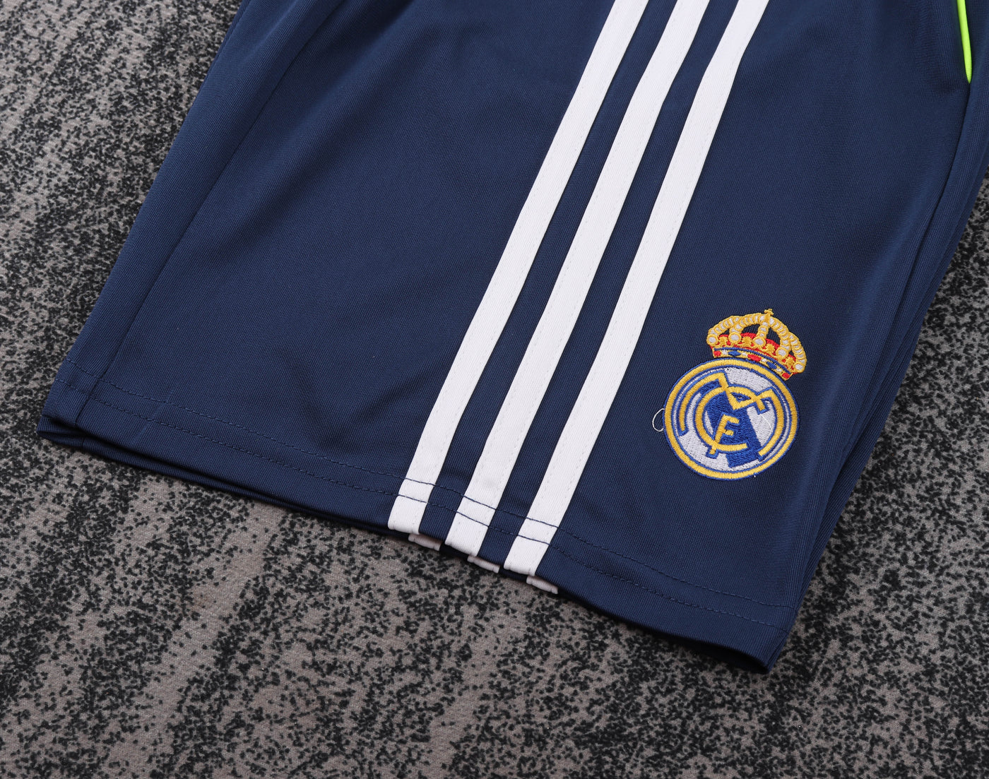 Real Madrid 10/11 Children's Away Retro Set