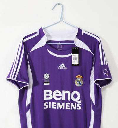 Real Madrid 06/07 Away Retro Shirt