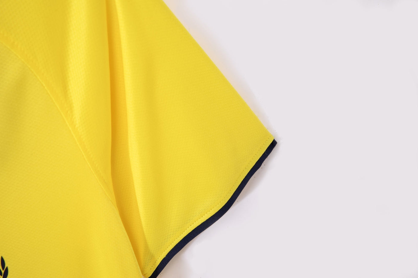 Barcelona 2008/09 Away Retro Shirt