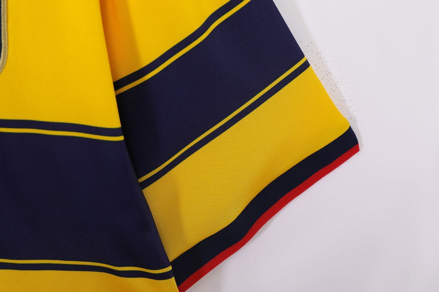 Arsenal 1997/99 Away Retro Shirt