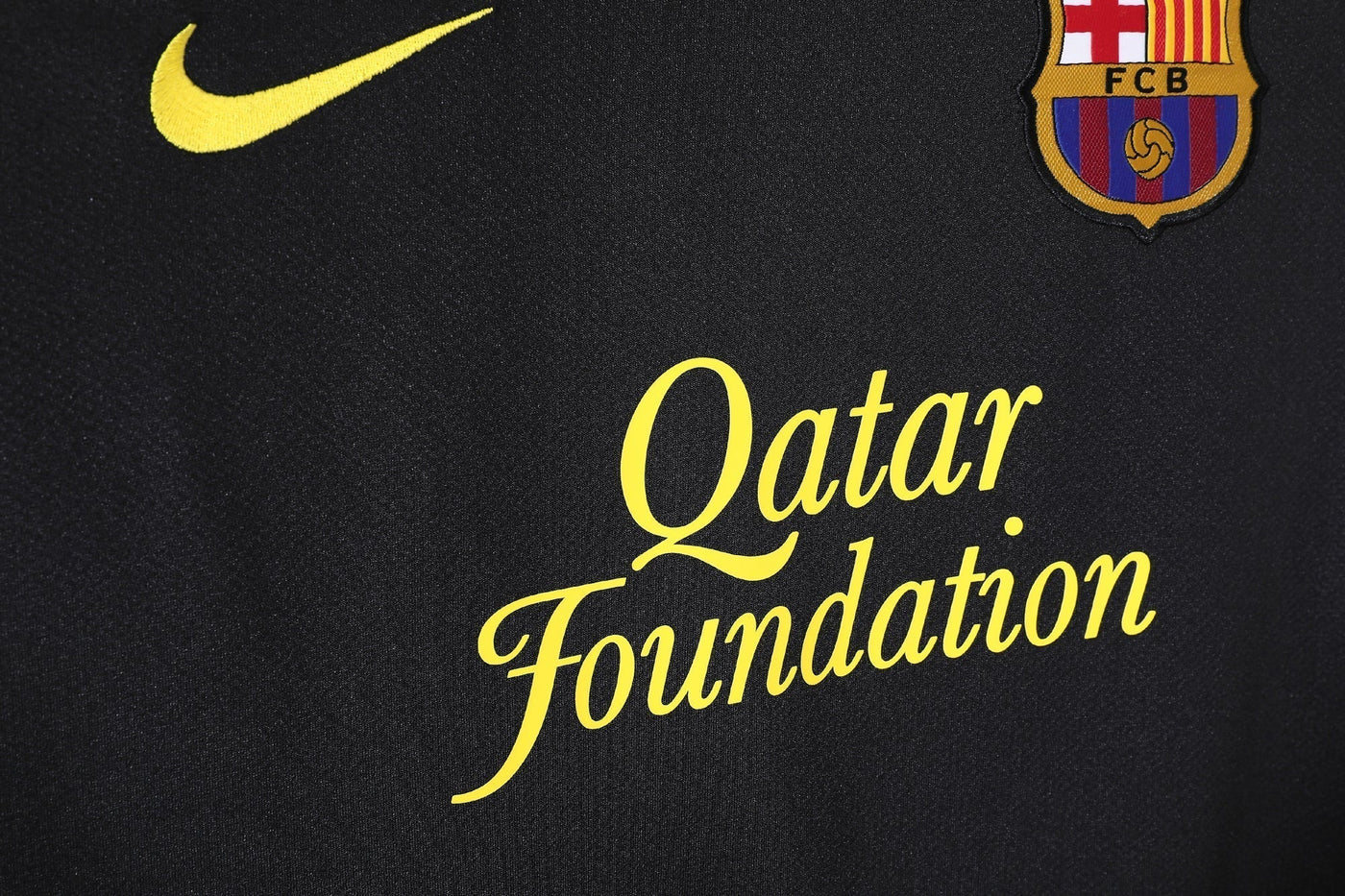 Barcelona 11/12 Away Retro Shirt