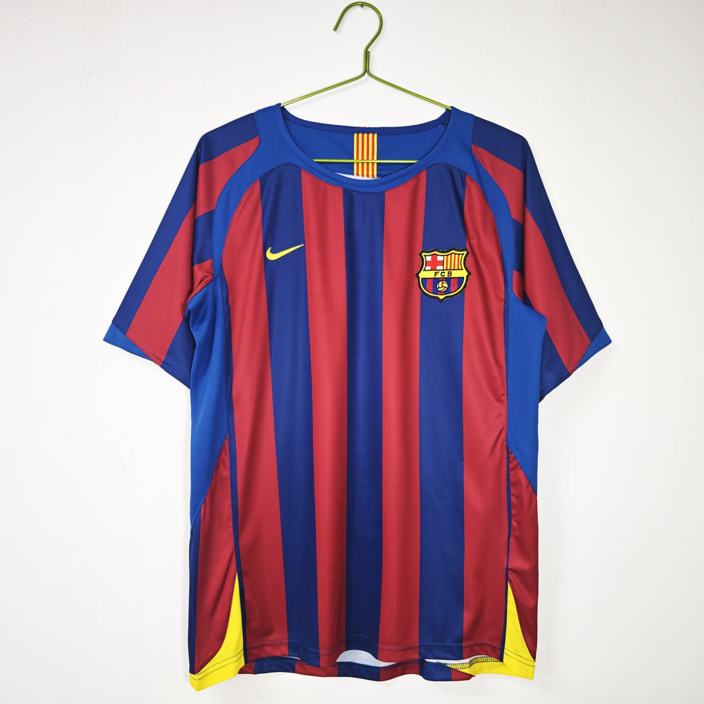 Barcelona 2005/06 Home Retro Shirt