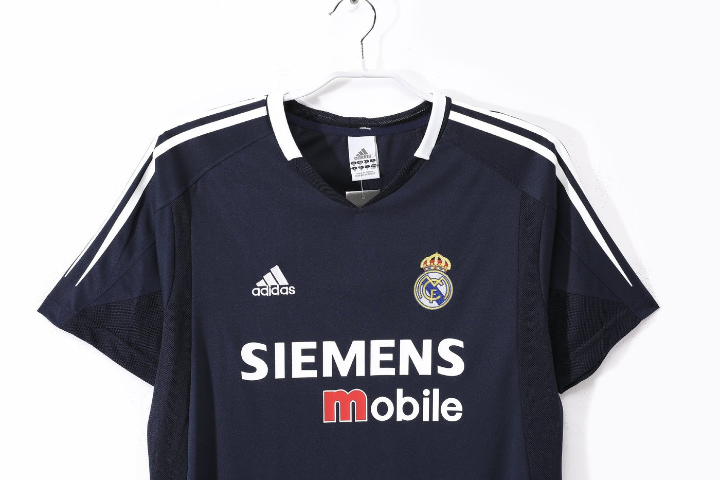 Real Madrid 04/05 Away Retro Shirt