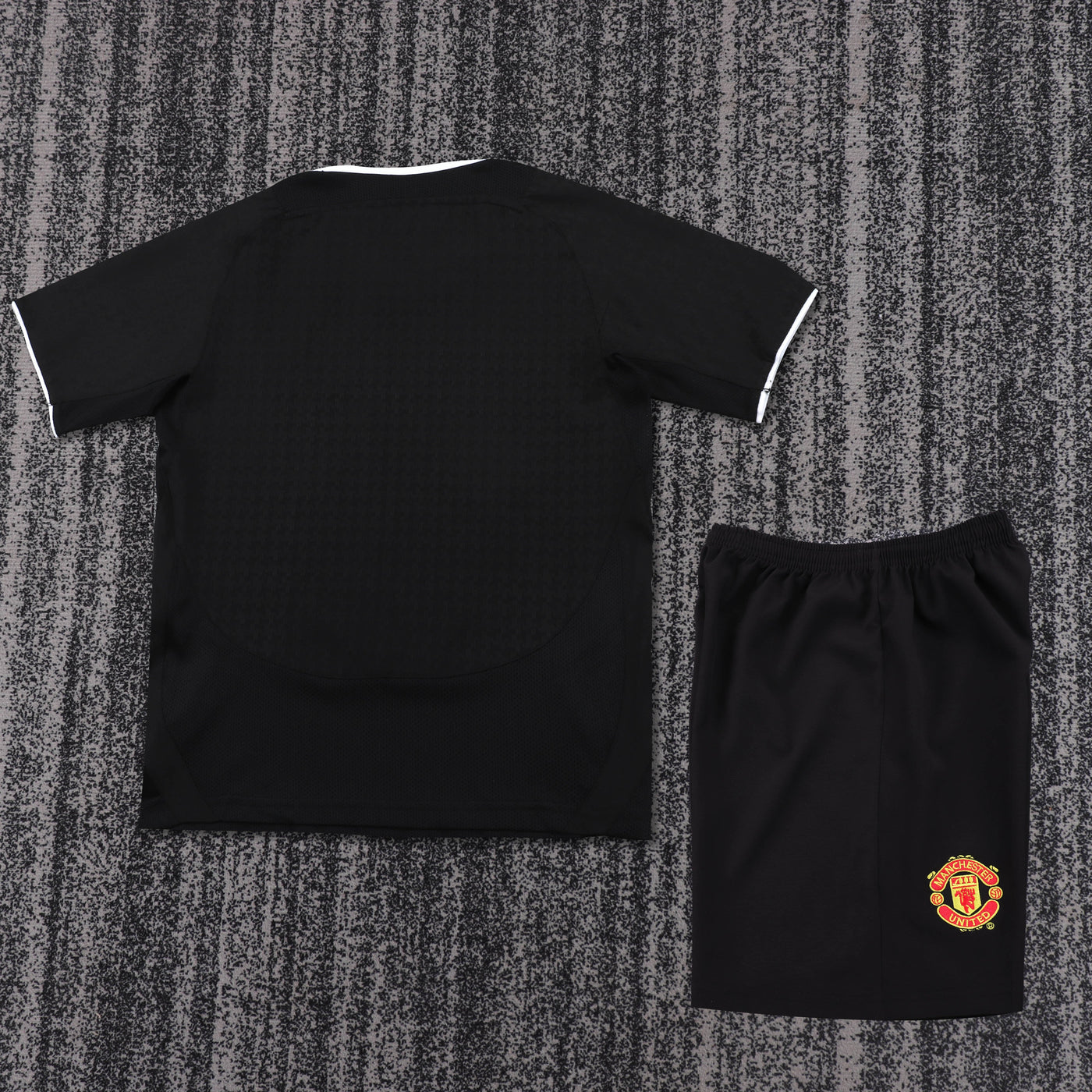 Manchester United 03/04 Children's Away Retro Set