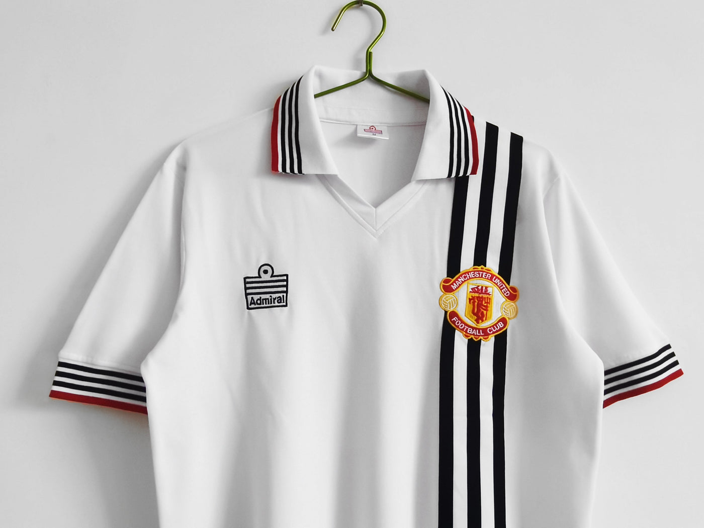 Manchester United 75/80 Away Retro Shirt