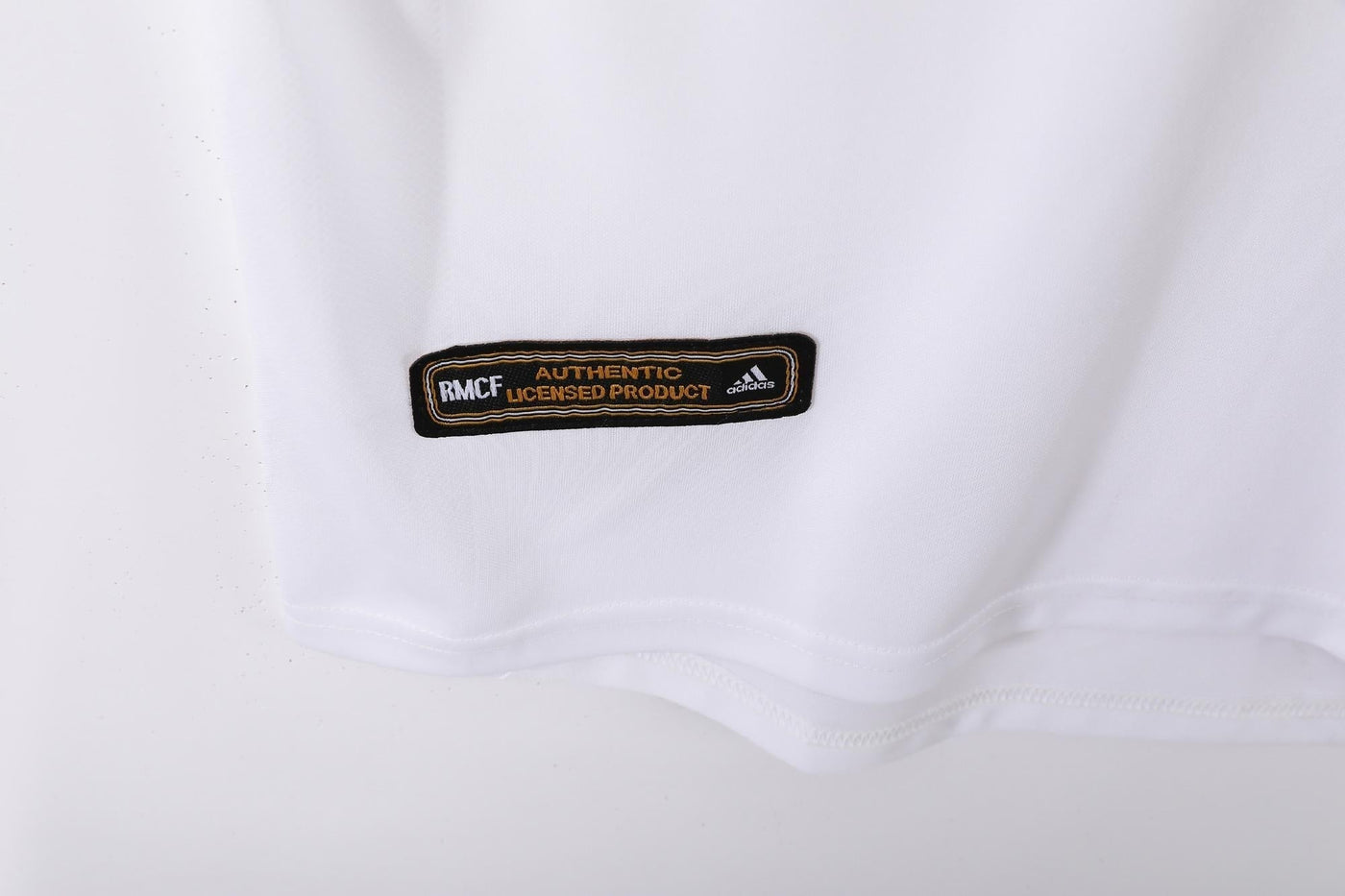 Real Madrid 01/02 Home Retro Shirt