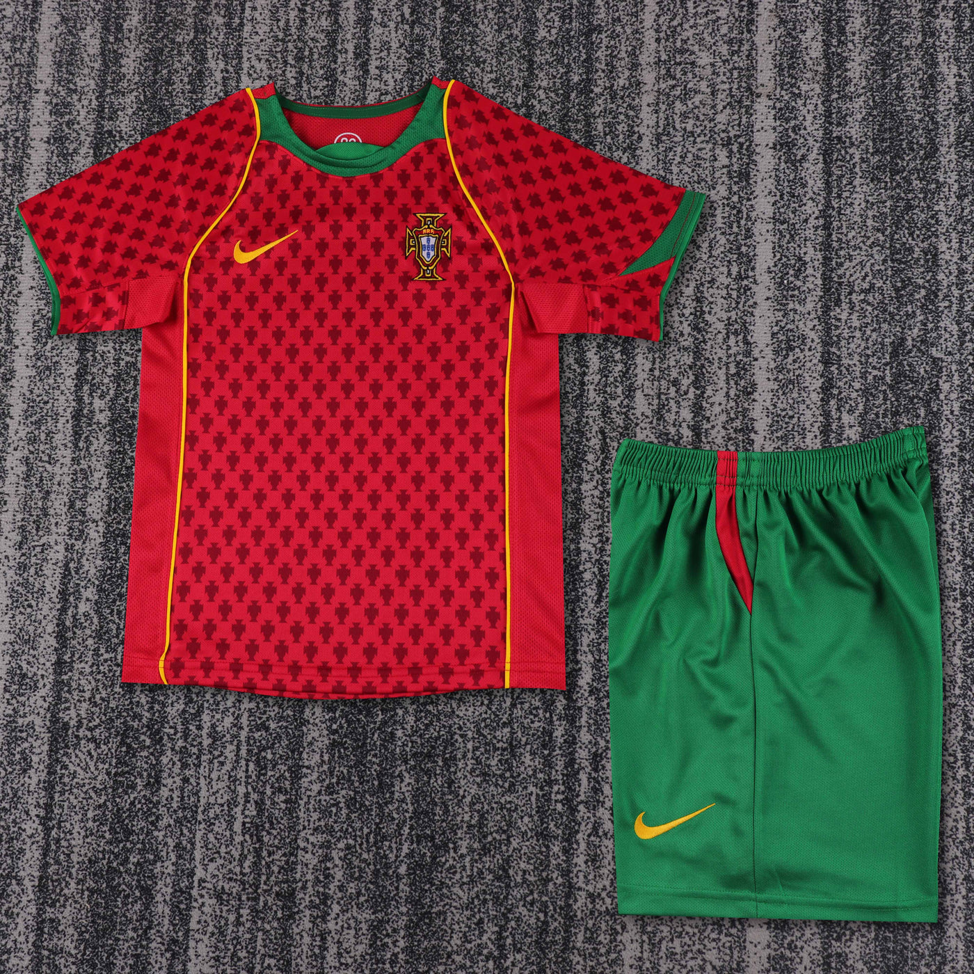 Portugal 2004 Children's Home Retro Set