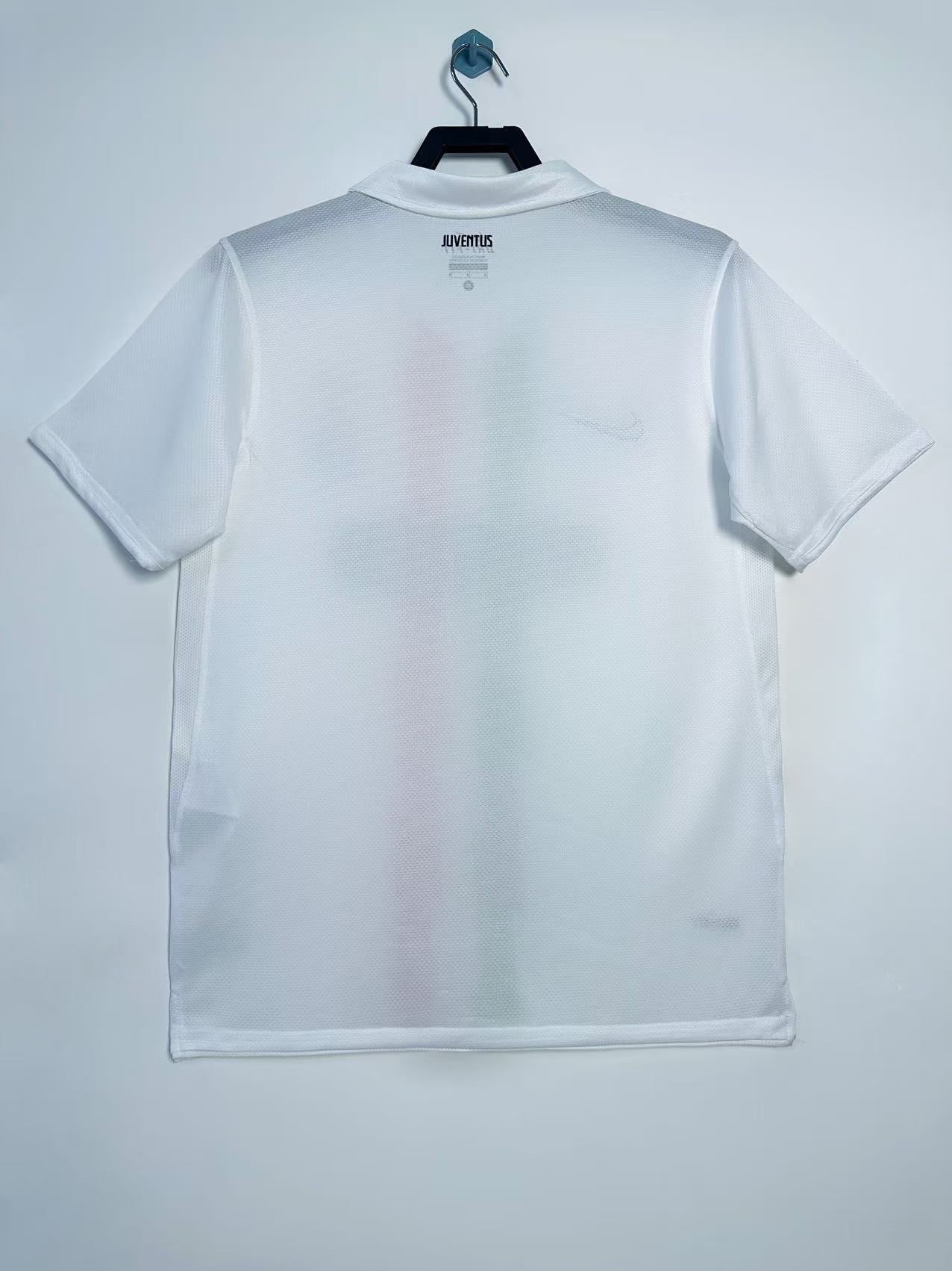 Juventus 10/11 Away Retro Shirt