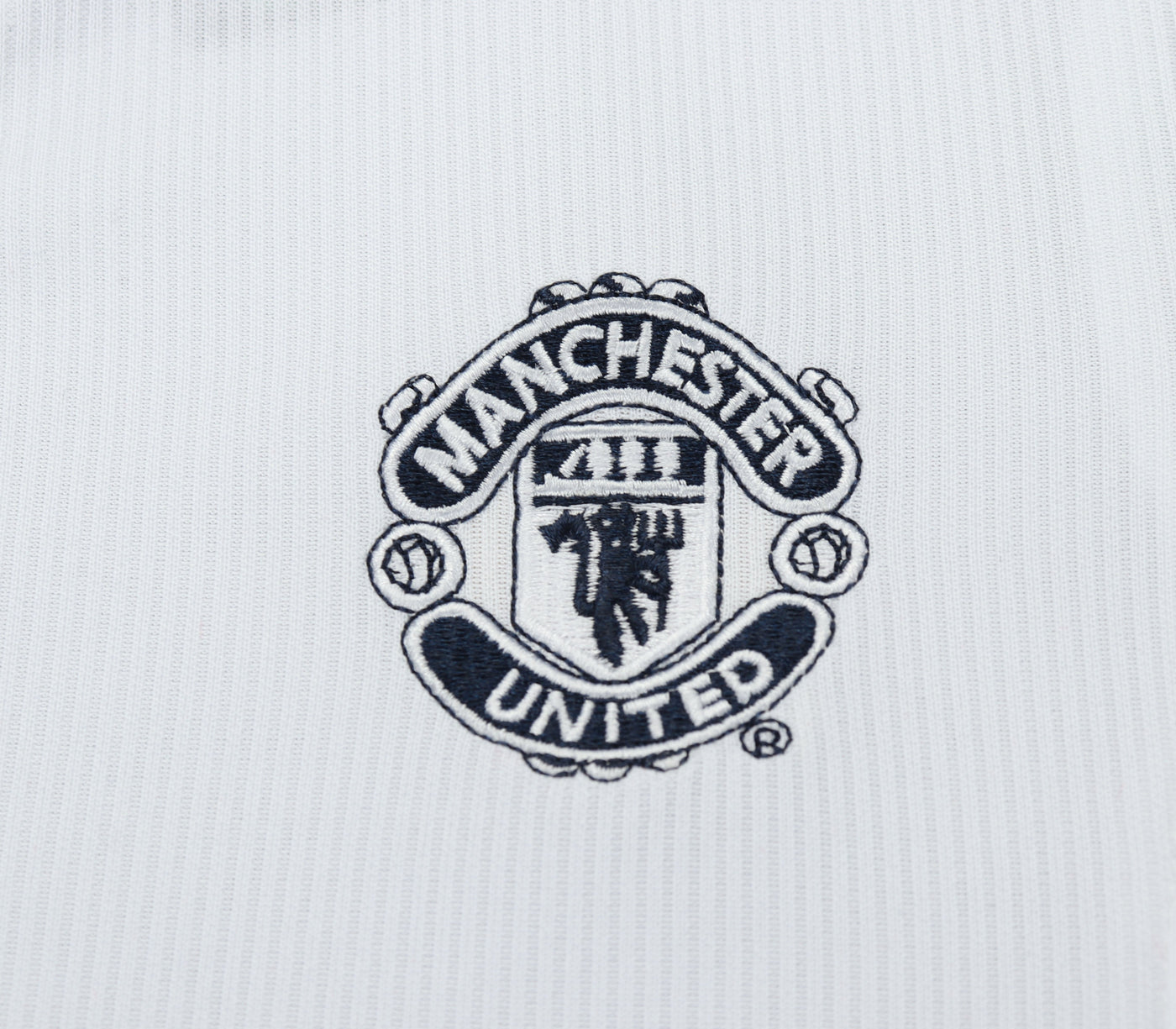 Manchester United 00/01 Children's Away Retro Set