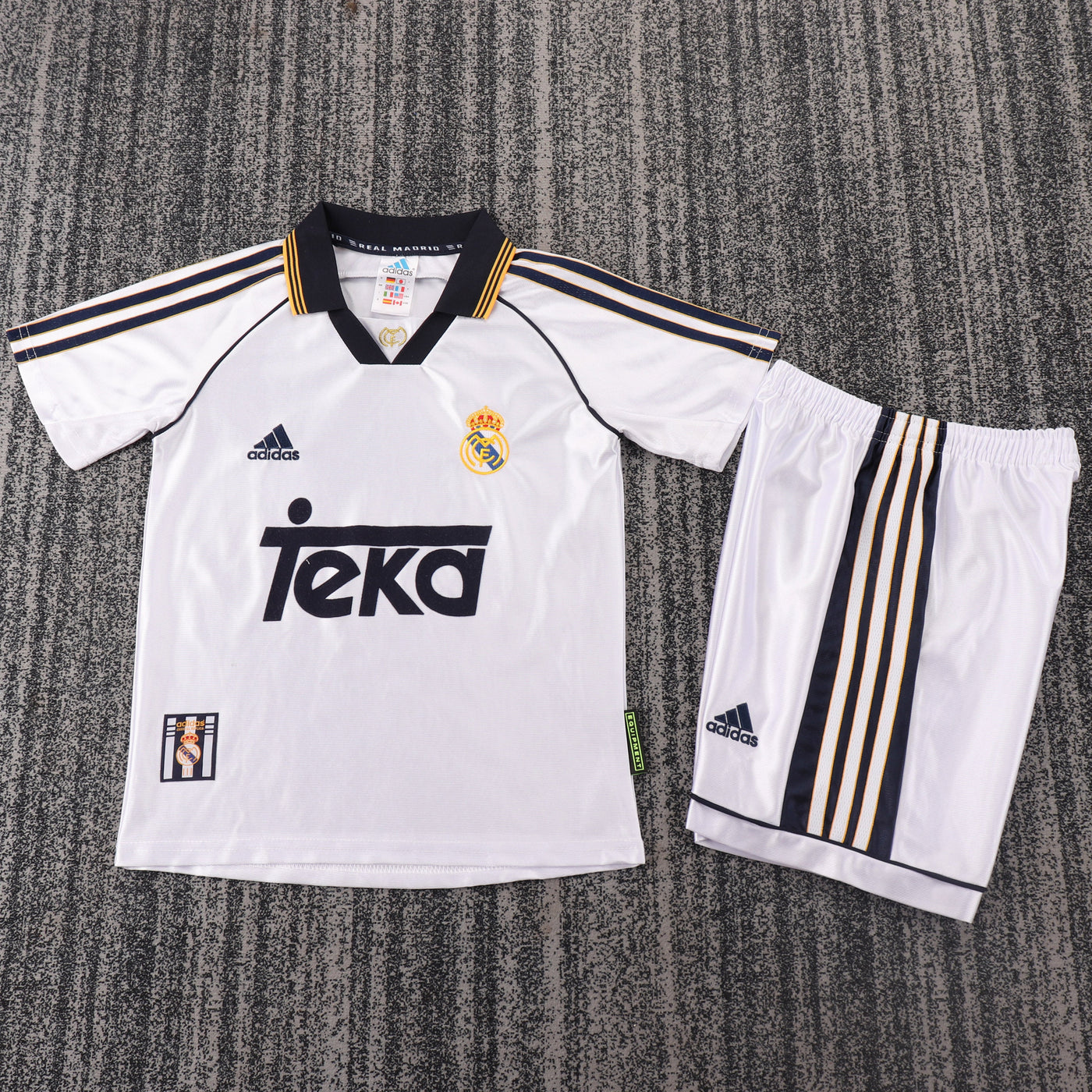 Real Madrid 98/99 Children's Home Retro Set