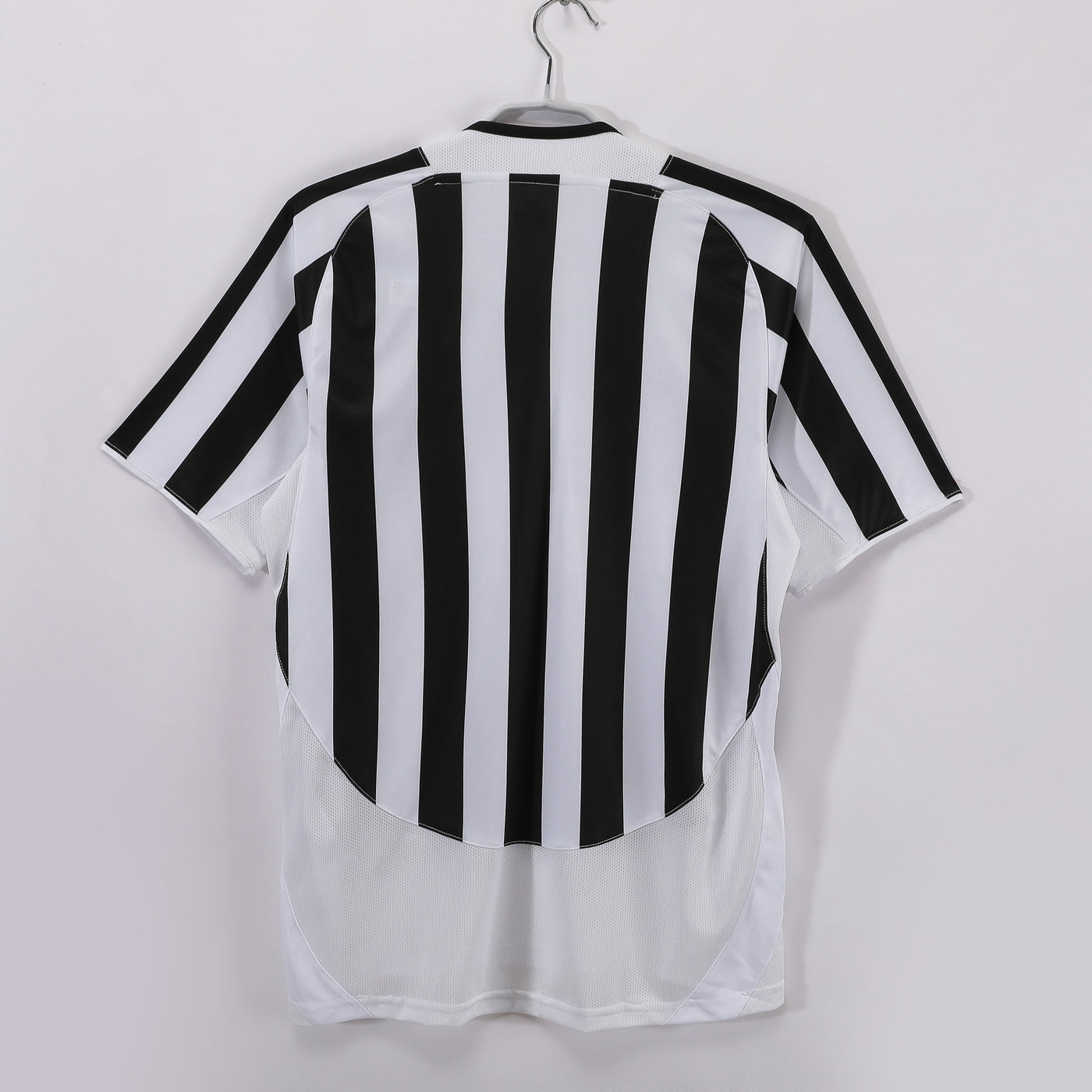 Juventus 03/04 Home Retro Shirt
