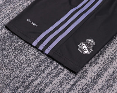 Real Madrid 16/17 Children's Third Retro Set